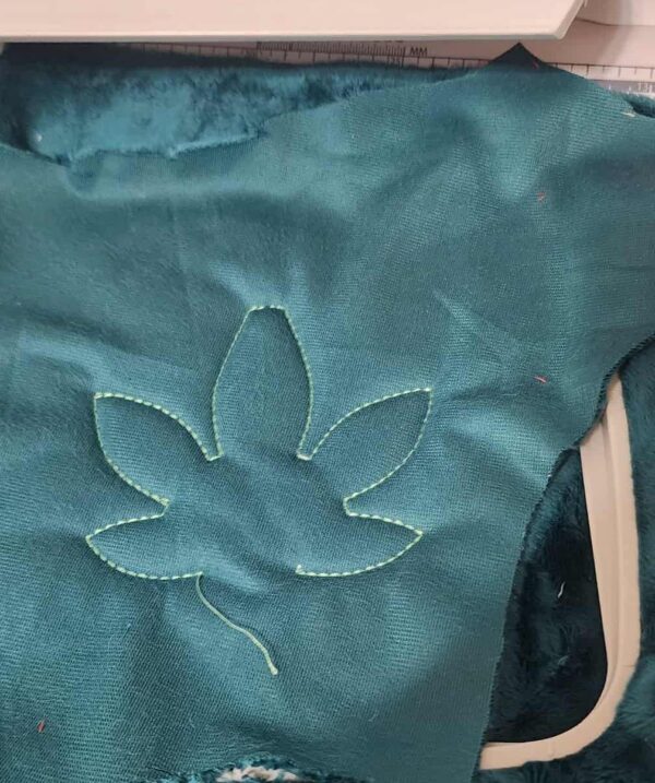 Weed Leaf Plush Keychain – Digital Embroidery File